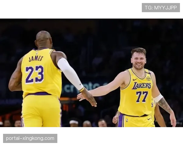 湖人进攻全面哑火 东契奇詹姆斯合计43投仅18中