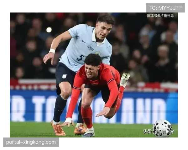 英格兰1-1遭乌拉圭绝平,图赫尔考察边缘阵容,本怀特造点成转折 英格兰1-1遭乌拉圭绝平,图赫尔考察边缘阵容,本怀特造点成转折