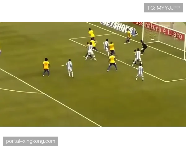 西汉姆联卡斯特利亚诺斯帽子戏法,阿根廷前锋保级关键战爆发 西汉姆联卡斯特利亚诺斯帽子戏法,阿根廷前锋保级关键战爆发