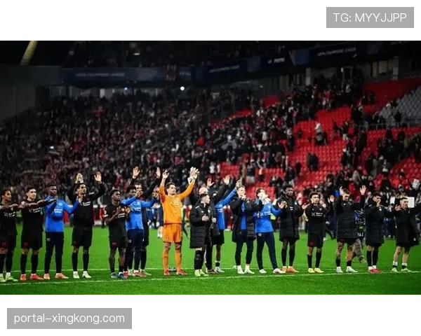 勒沃库森最后三轮落后欧冠区2分，61%客场控球下进攻效率决定命运